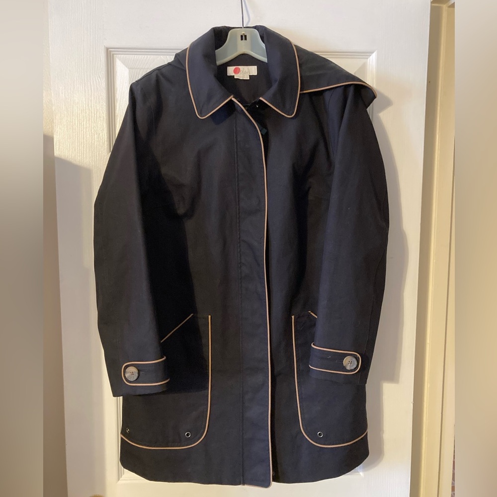 Boden women’s raincoat, black with tan trim, 10P